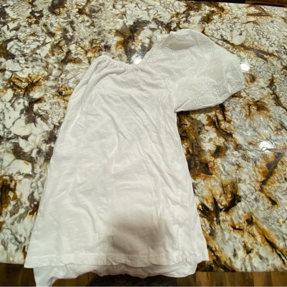 Lucky Brand 100% cotton white top, Sz M - Picture 2 of 5